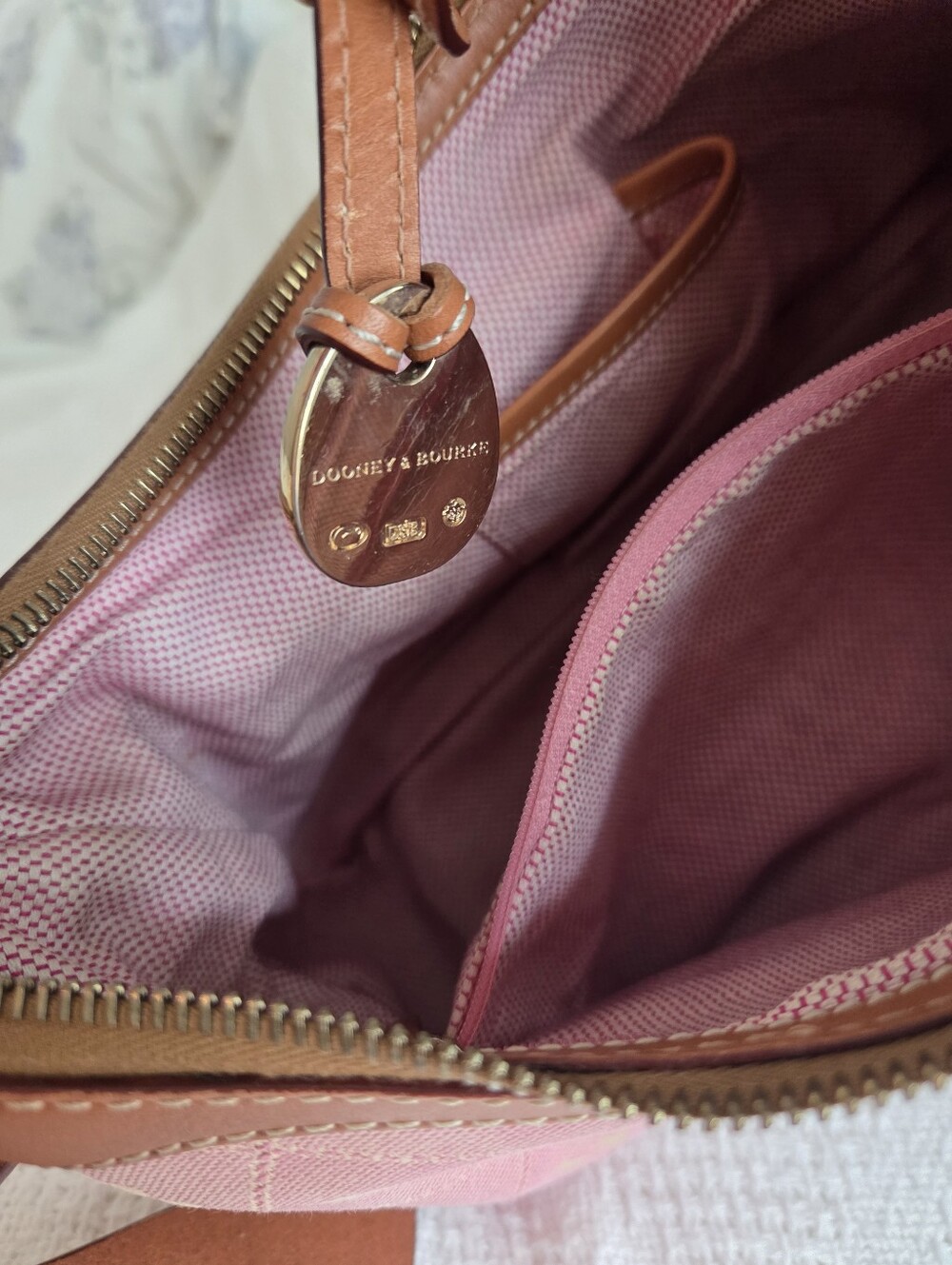 Dooney & Bourke Light pink signature Canvas shoulder bag - Picture 10 of 15